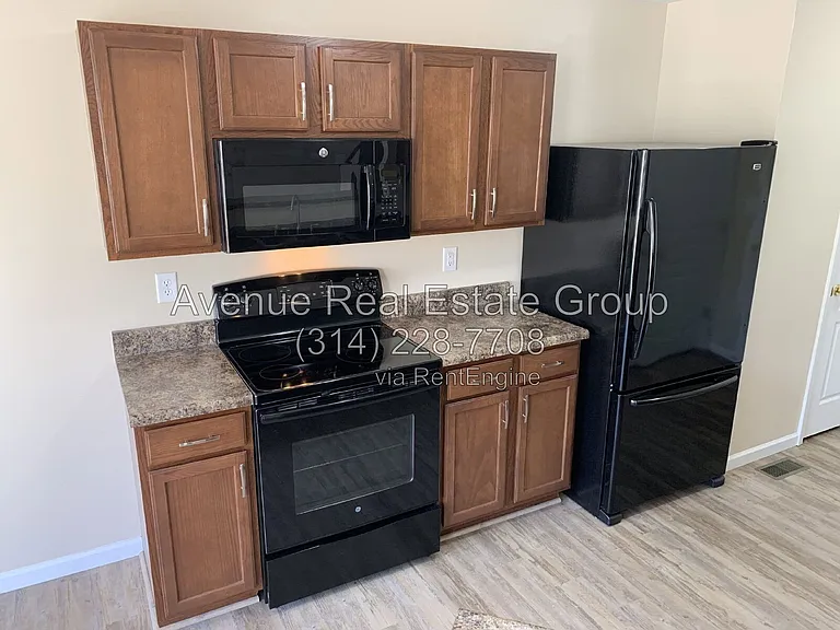554 Parkgate Dr — Photo 7