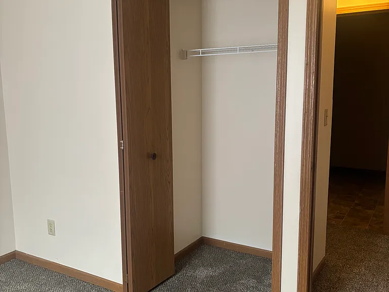 Cedar Cliff Apartments — Photo 6