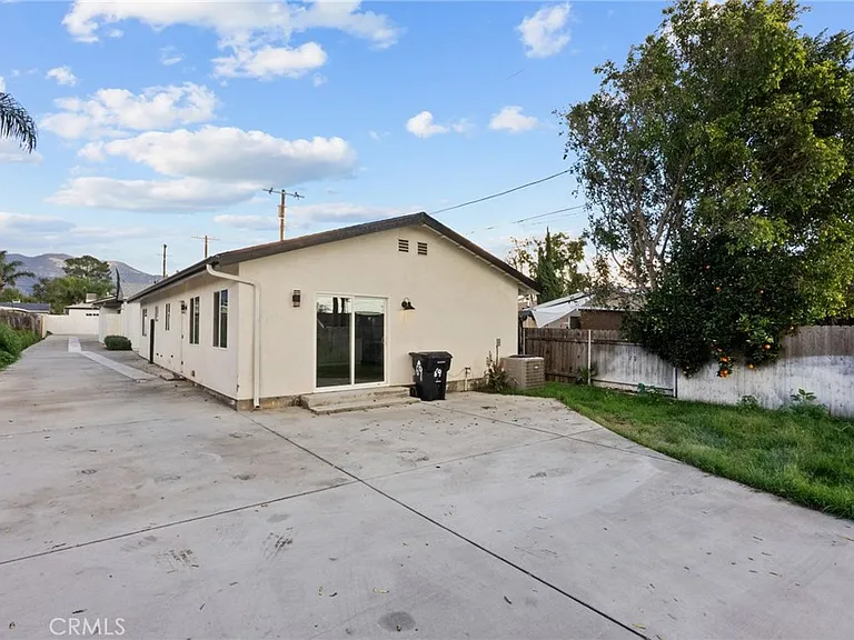 12869 Norris Ave — Photo 22
