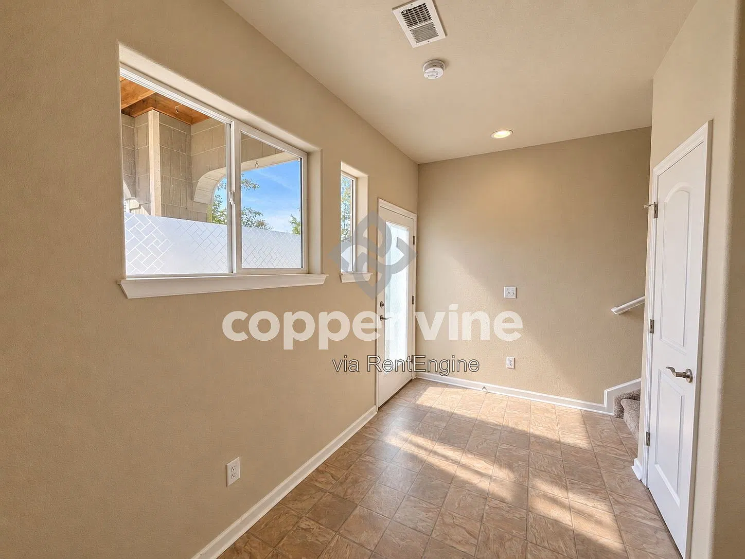 2 bed, 4.0 bath, 1588 sqft, $2,130 — Photo 4