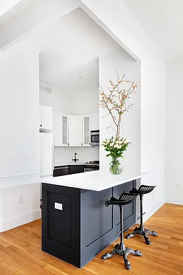 Sold by Compass | media 1