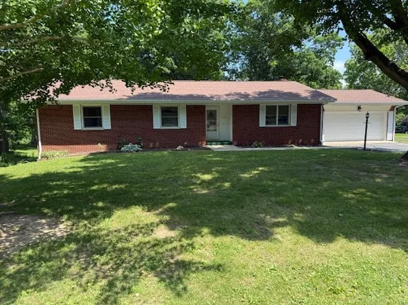 135 Mauck Ln, Danville, IL 61832