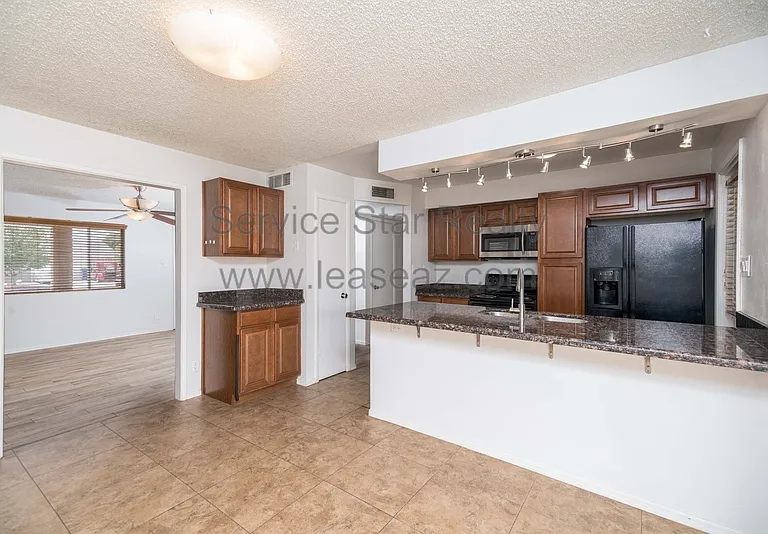 1705 N Camellia St — Photo 14