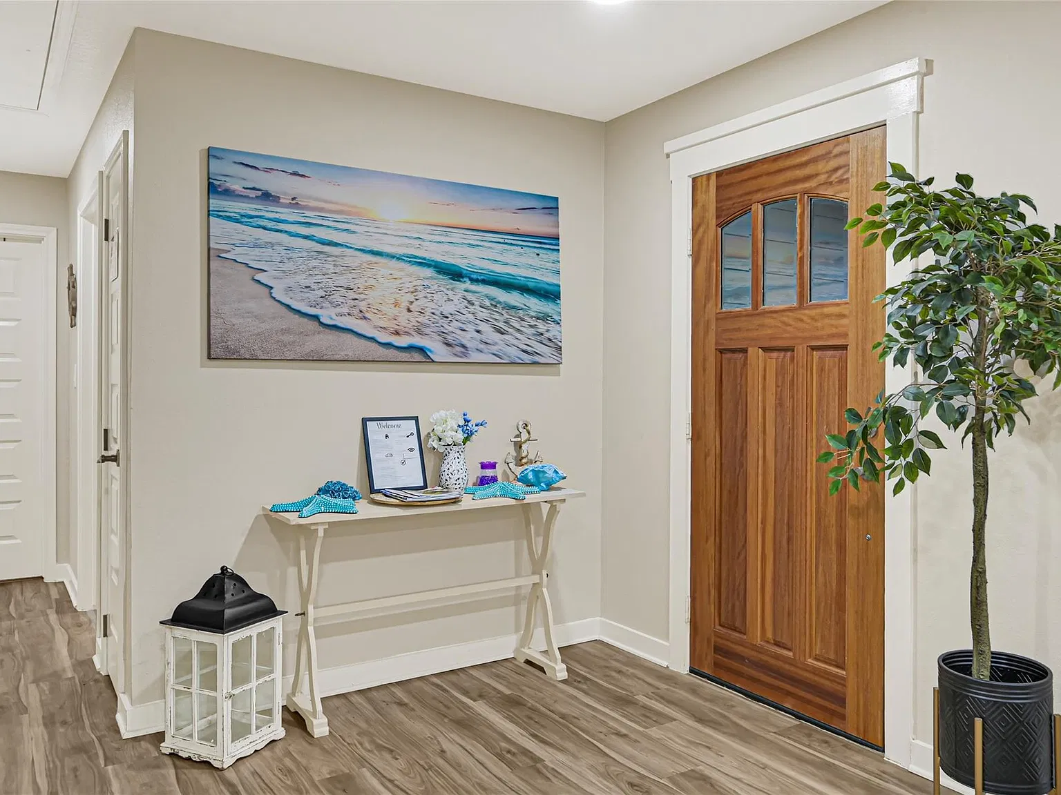 3 bed, 2.0 bath, 1170 sqft, $2,750 — Photo 2