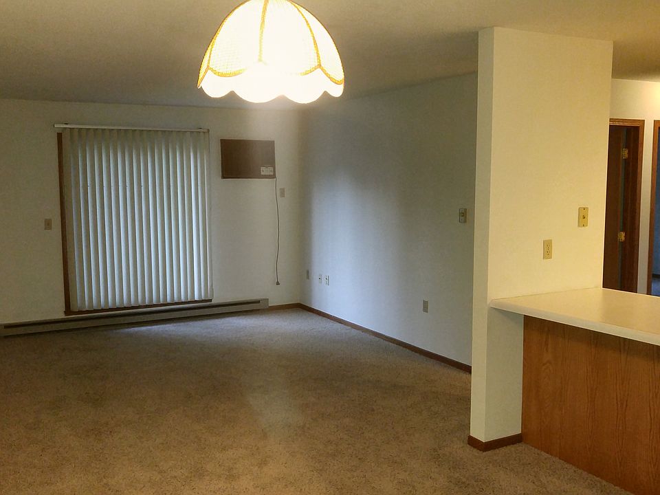 1st image of 855 E Belleview St APT 111