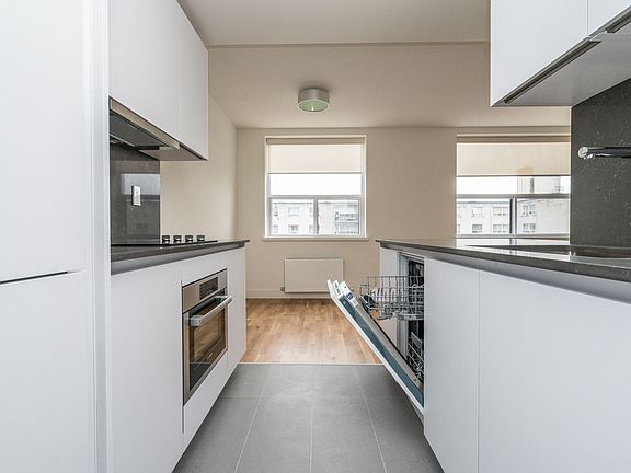 3rd image of 25 Eccleston Dr #50031A-304