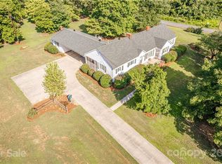 9339 Beatties Ford Rd, Huntersville, NC 28078