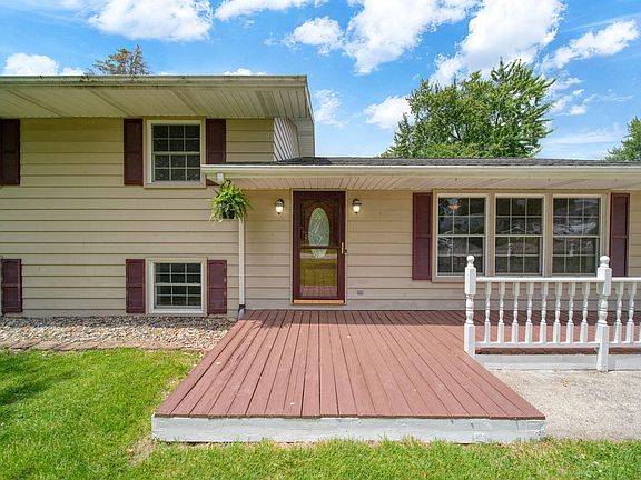 5th image of 3720 Saint Anne Ave