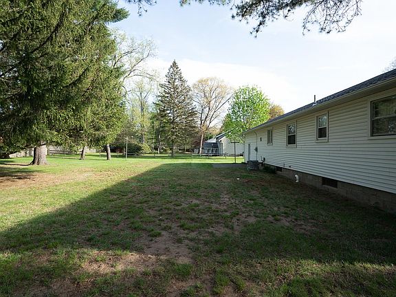 5th image of 17 Lace Ln