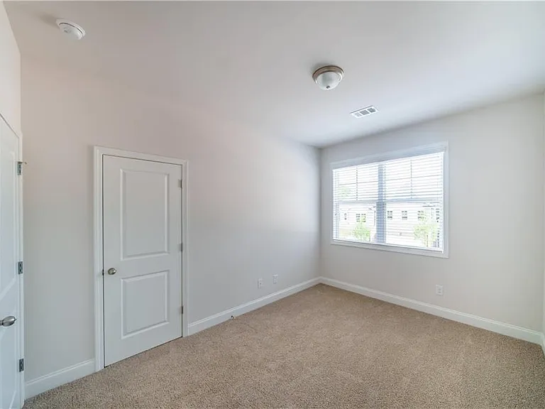 5120 Hillington Way — Photo 35