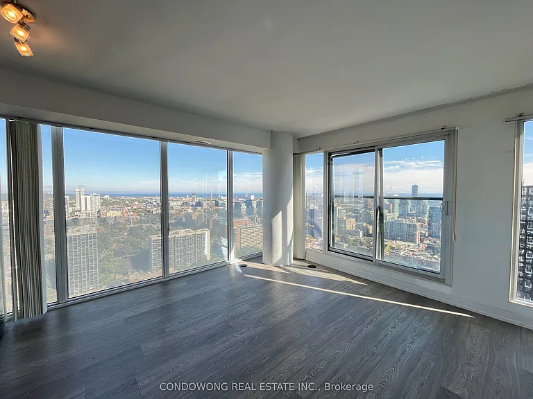 181 Dundas St E #3905 — Photo 3