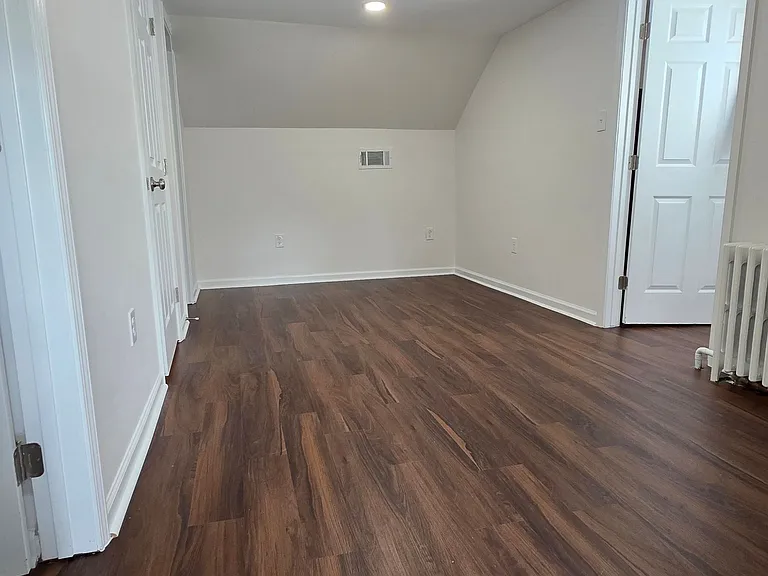 7218 Monument Ave — Photo 16