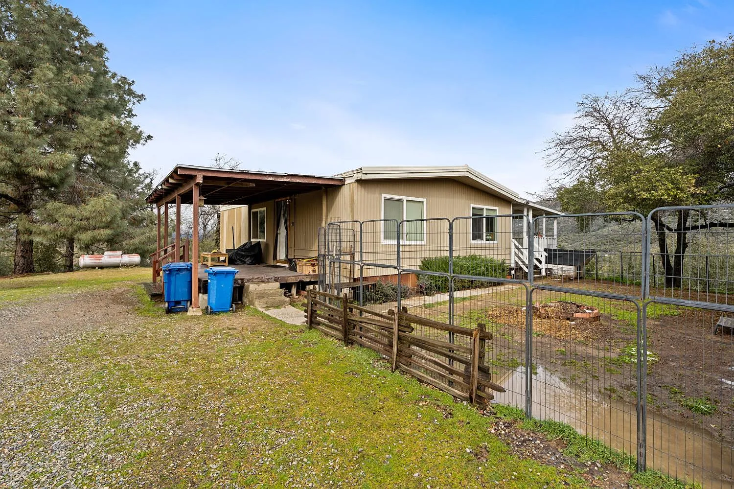 35255 Auberry Rd photo 1