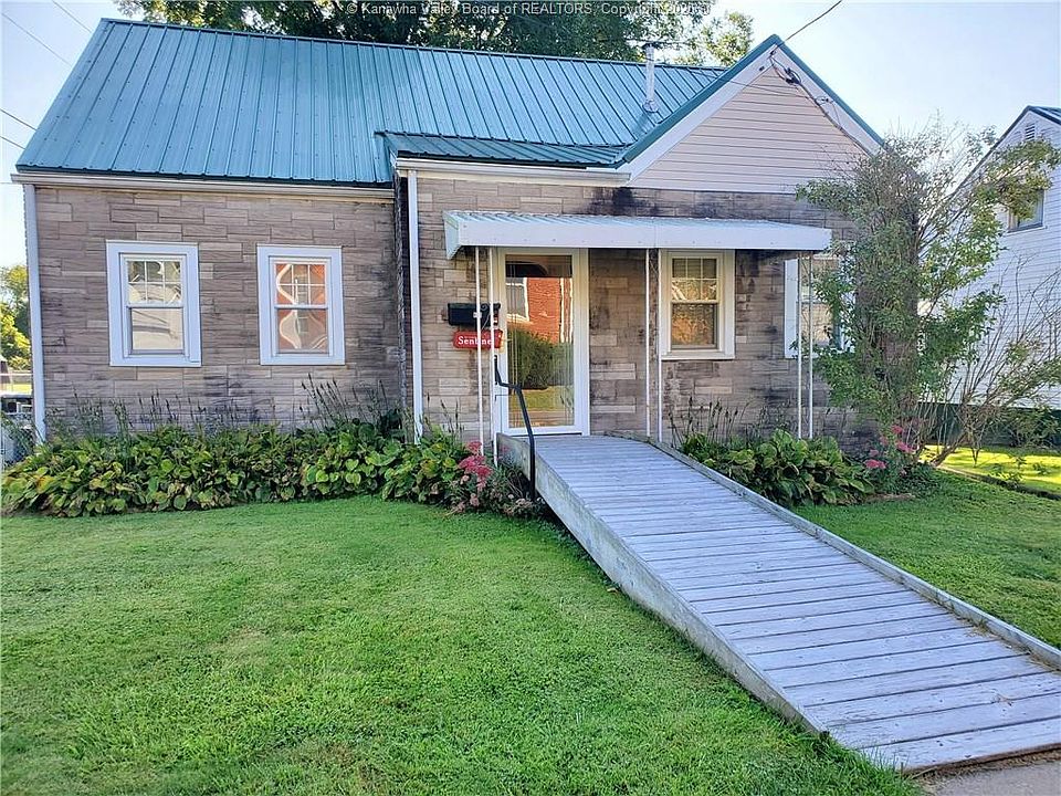 1st image of 820 7th Ave