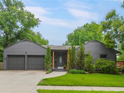 8201 Antioch Rd, Overland Park, KS, 66204