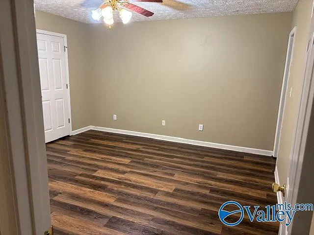 160 Sycamore Pl — Photo 6