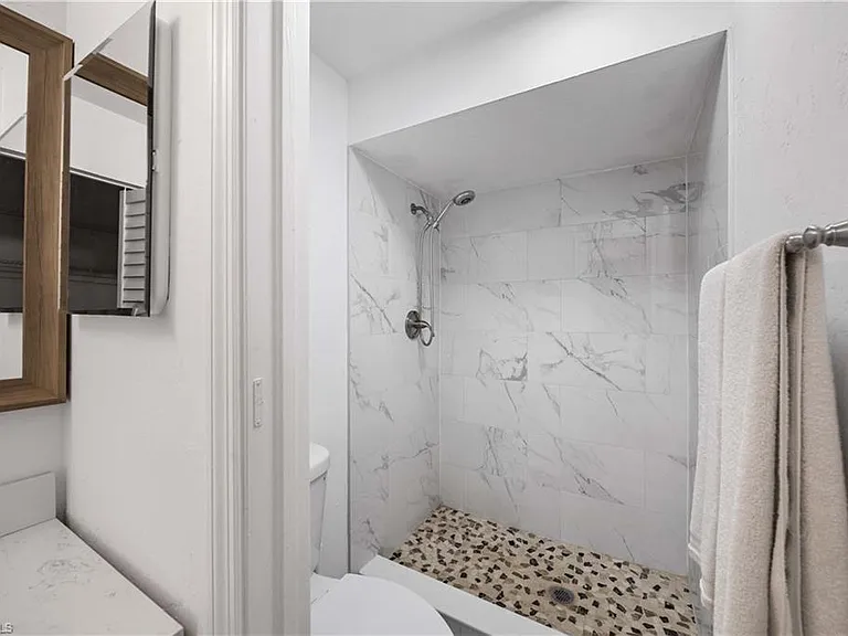 228 Fox Glen Dr #3310 — Photo 19