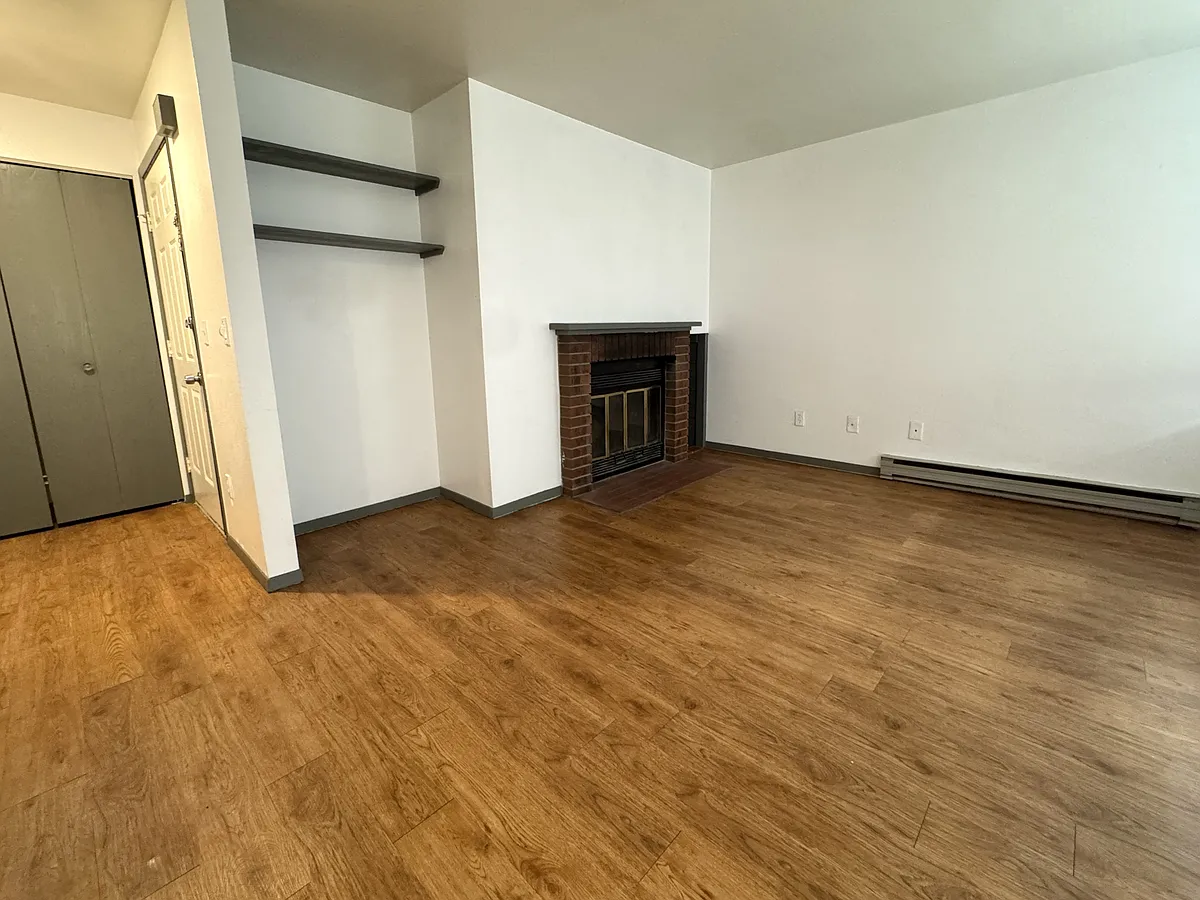 Building Photo - 4501 Boardwalk Drunit M #132