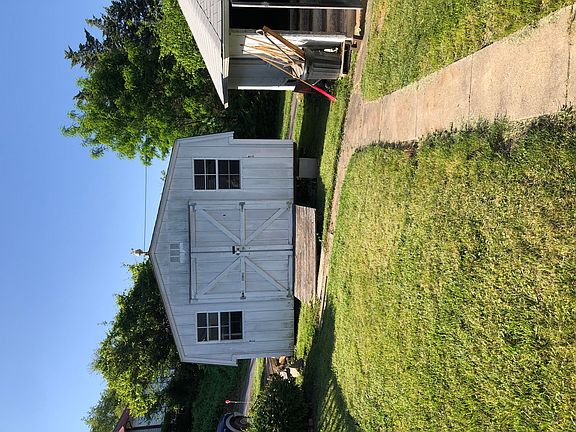 4th image of 108 W Pine St