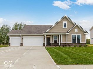 310 N Bur Oak Dr, Mooresville, IN