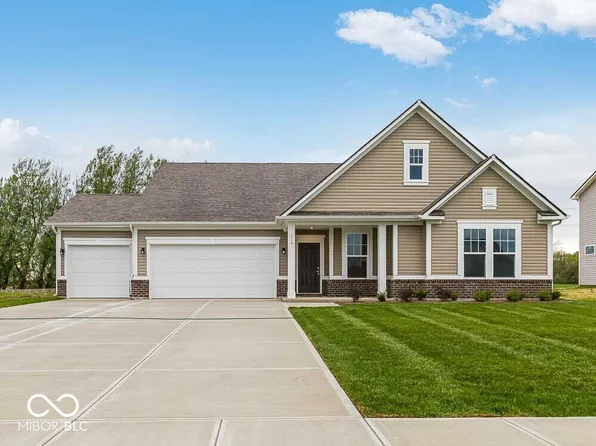 310 N Bur Oak Dr, Mooresville, IN 46158