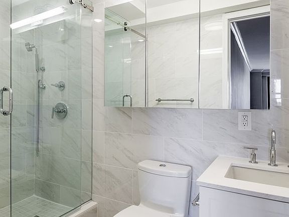 5th image of 305 E 86th St APT 8PW