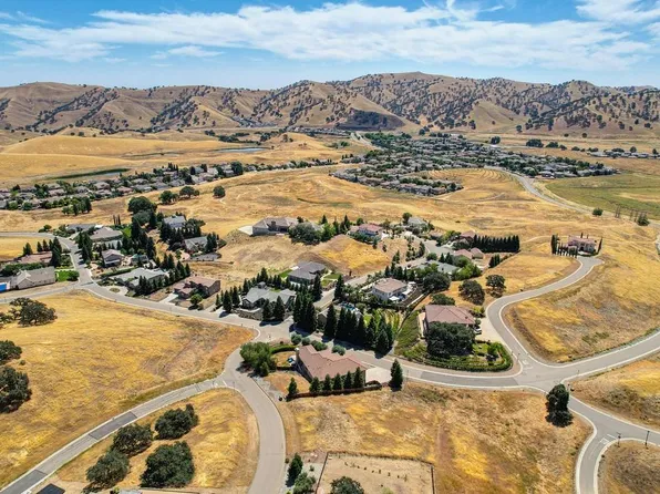 9420 Perrett Rd, Patterson, CA 95363