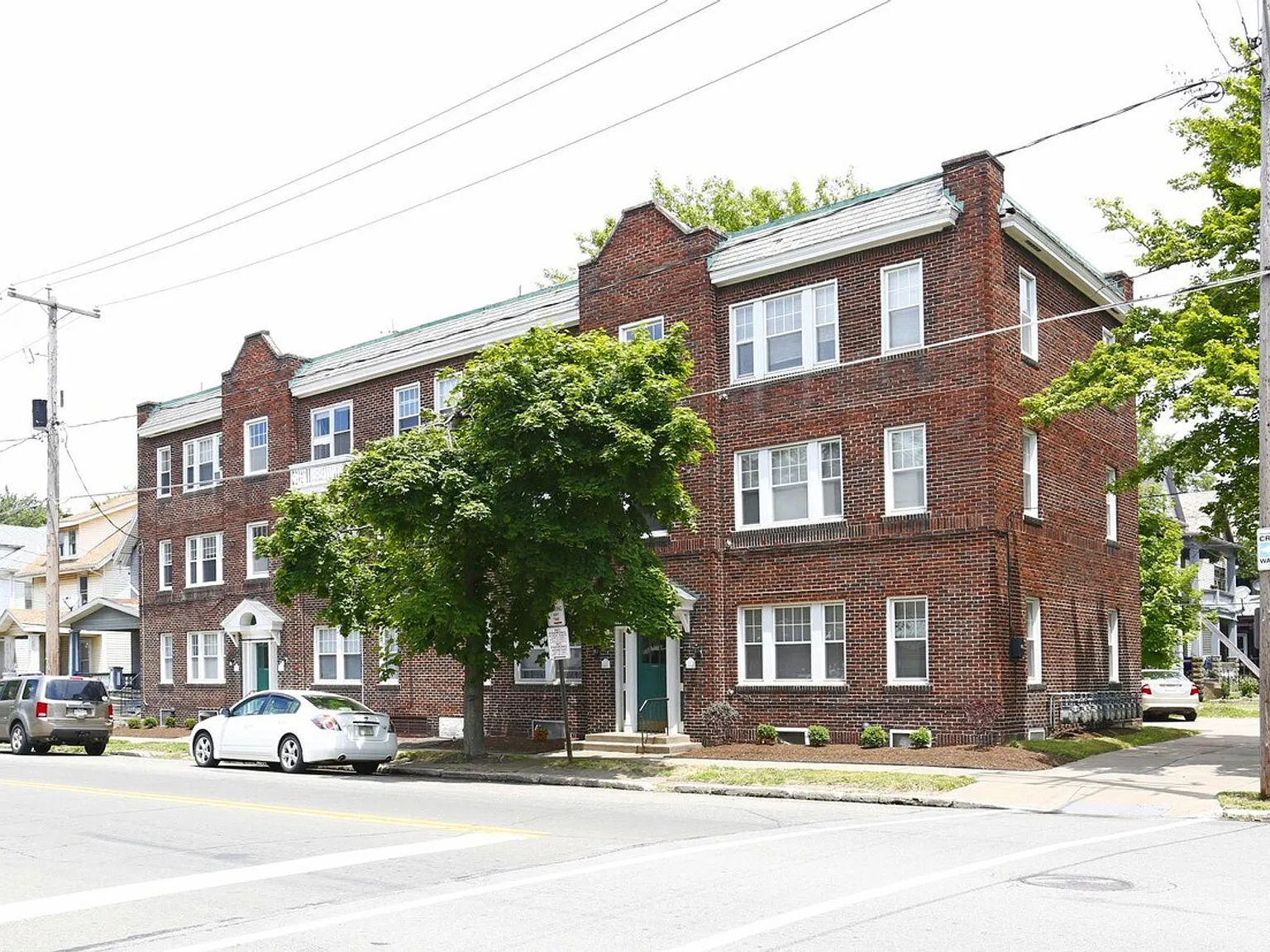 Landmark Square Apartments — Photo 2