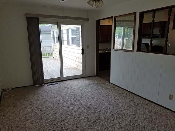 3rd image of 627 Northview Dr