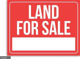 32 N 35th St, Camden, NJ 08105