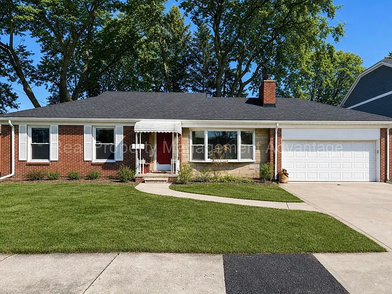 3912 Hillside Dr — Photo 1