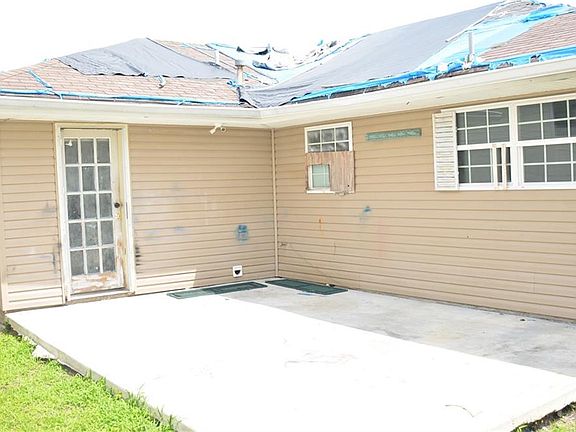 2nd image of 3669 E Loyola Dr