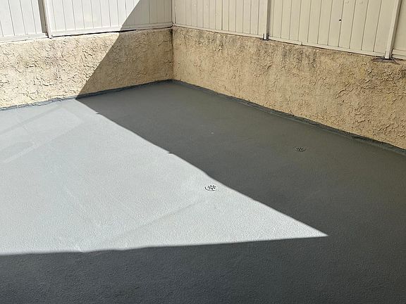 4th image of 1210 Venice Blvd #204-D