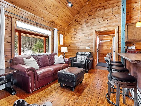 3rd image of 284 Nutting Road