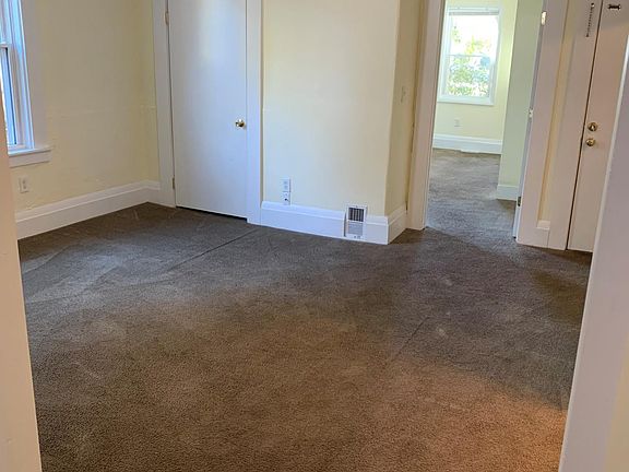 3rd image of 54 Park St Floor 1