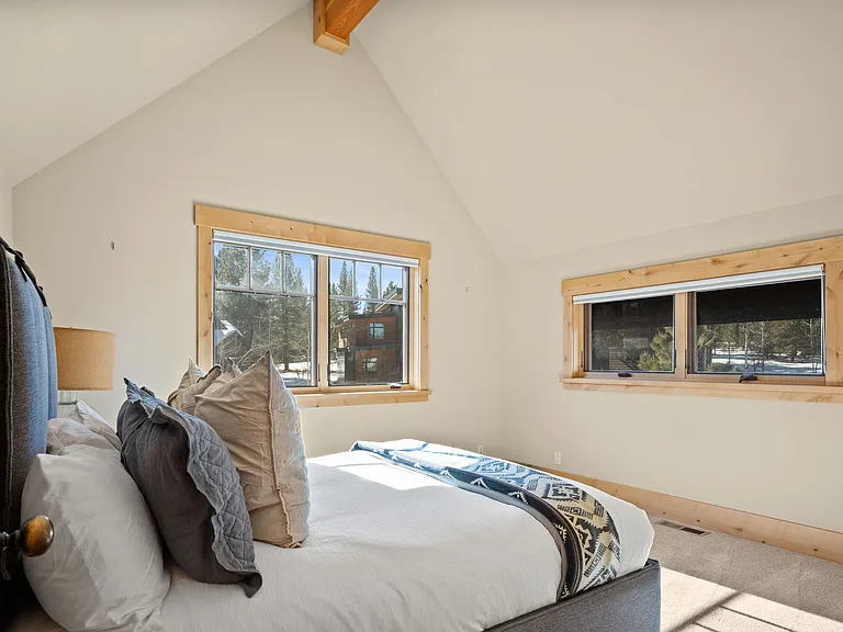 9353 Heartwood Dr — Photo 33