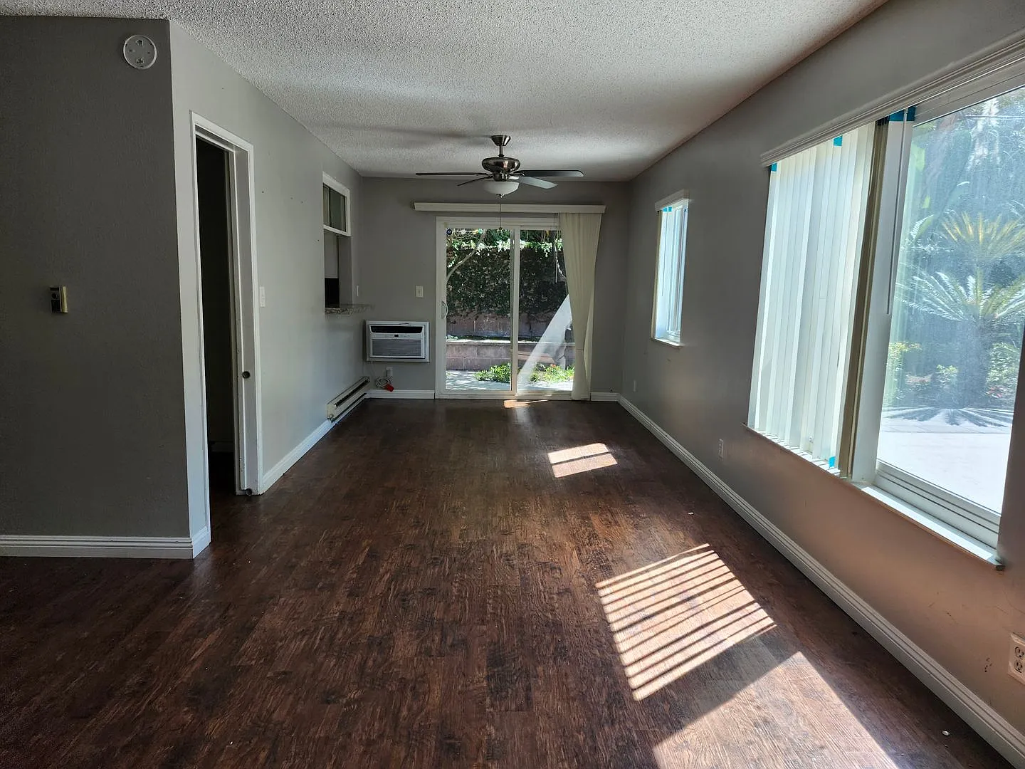 Shadow Lane 3 Apts. — Photo 3