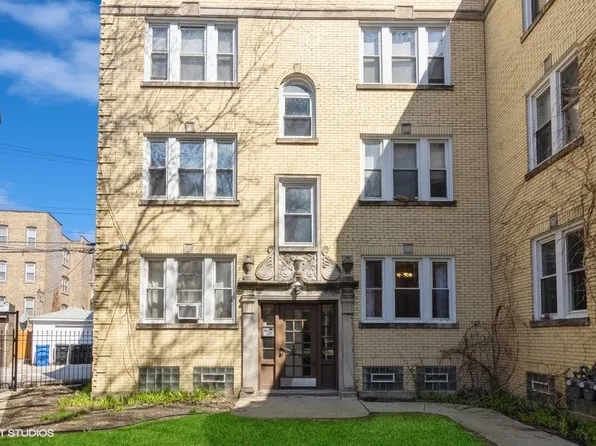 4448 W Gunnison St #1-C, Chicago, IL 60630