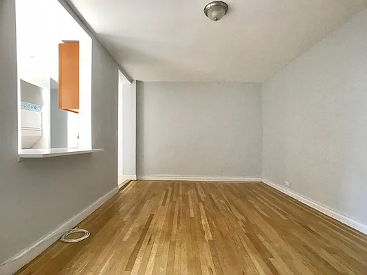 Rented by Bohemia Realty Group | media 9