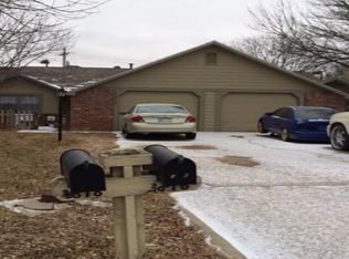 3818 Pinnacle Cir, Lawrence, KS 66049