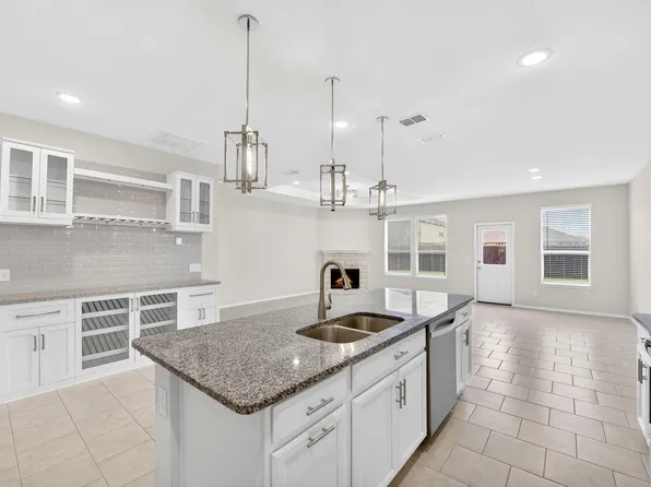 504 Banbury Ct, Forney, TX 75126
