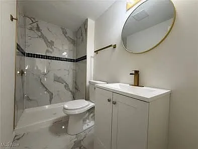2085 W 11th St #1 — Photo 13