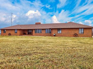 21830 P Rd, Holton, KS 66436