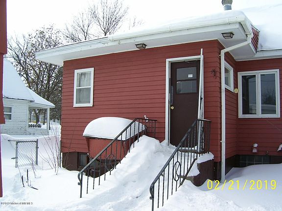 3rd image of 1223 Lake Ave