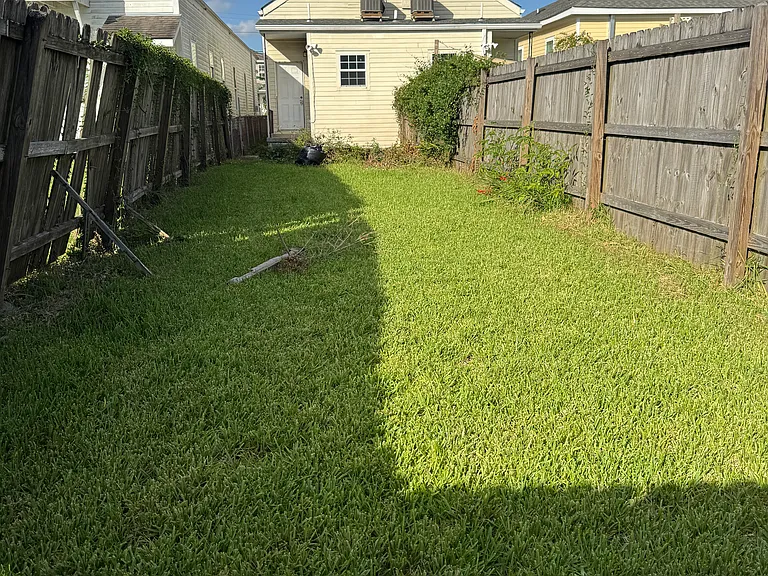 2639 Dumaine St — Photo 19