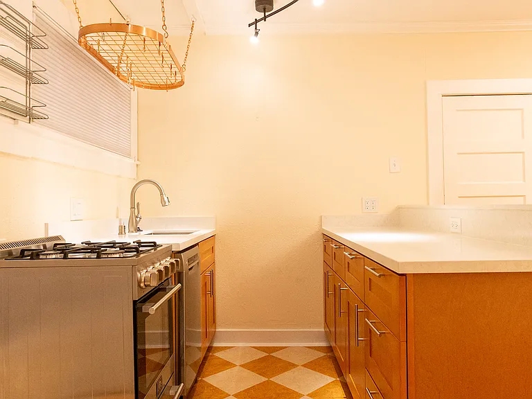 235 Emerson St #3 — Photo 2