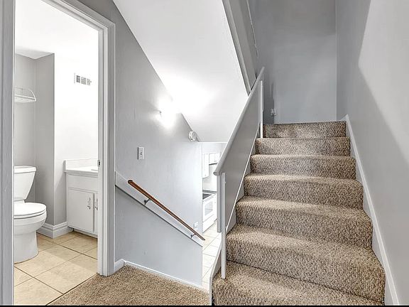 4th image of 4513 La Carmen Ct #1