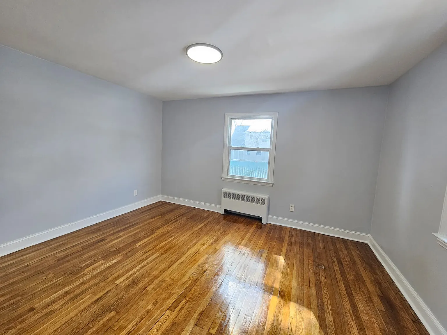1 bed, 900 sqft, $1,800 — Photo 3