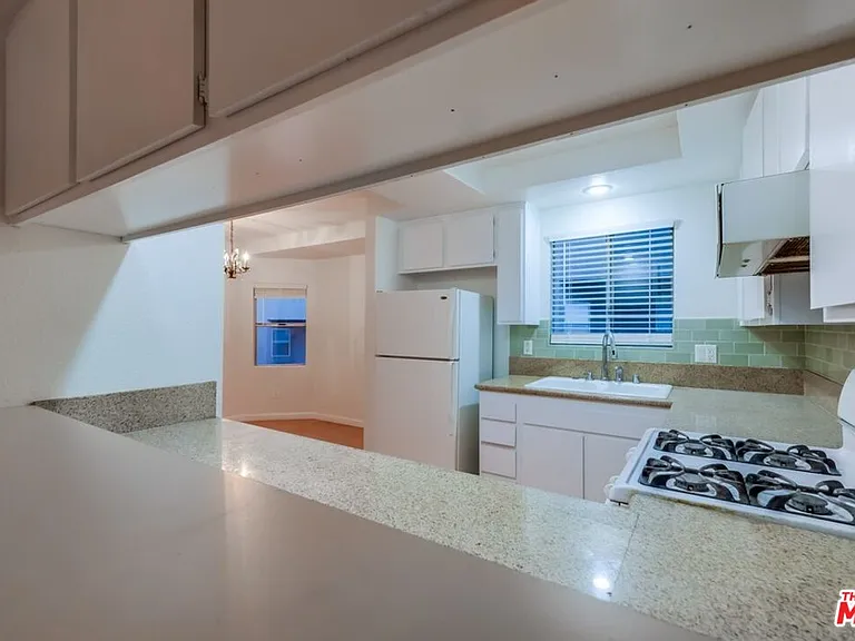 1077 W Kensington Rd #3 — Photo 19