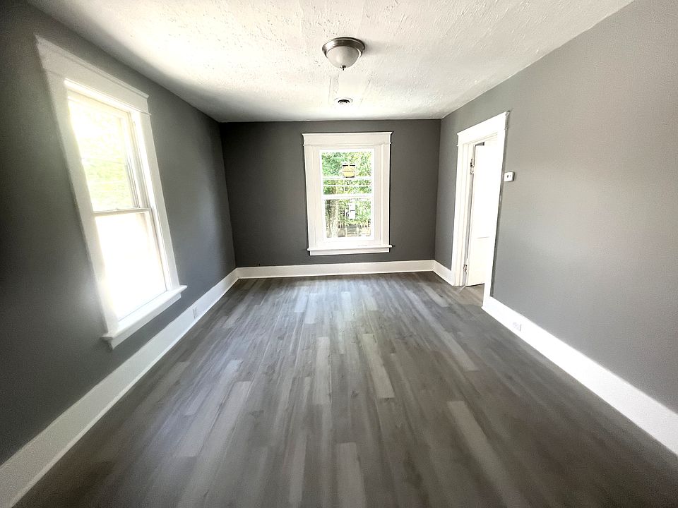 1st image of 540 E 22nd St #2
